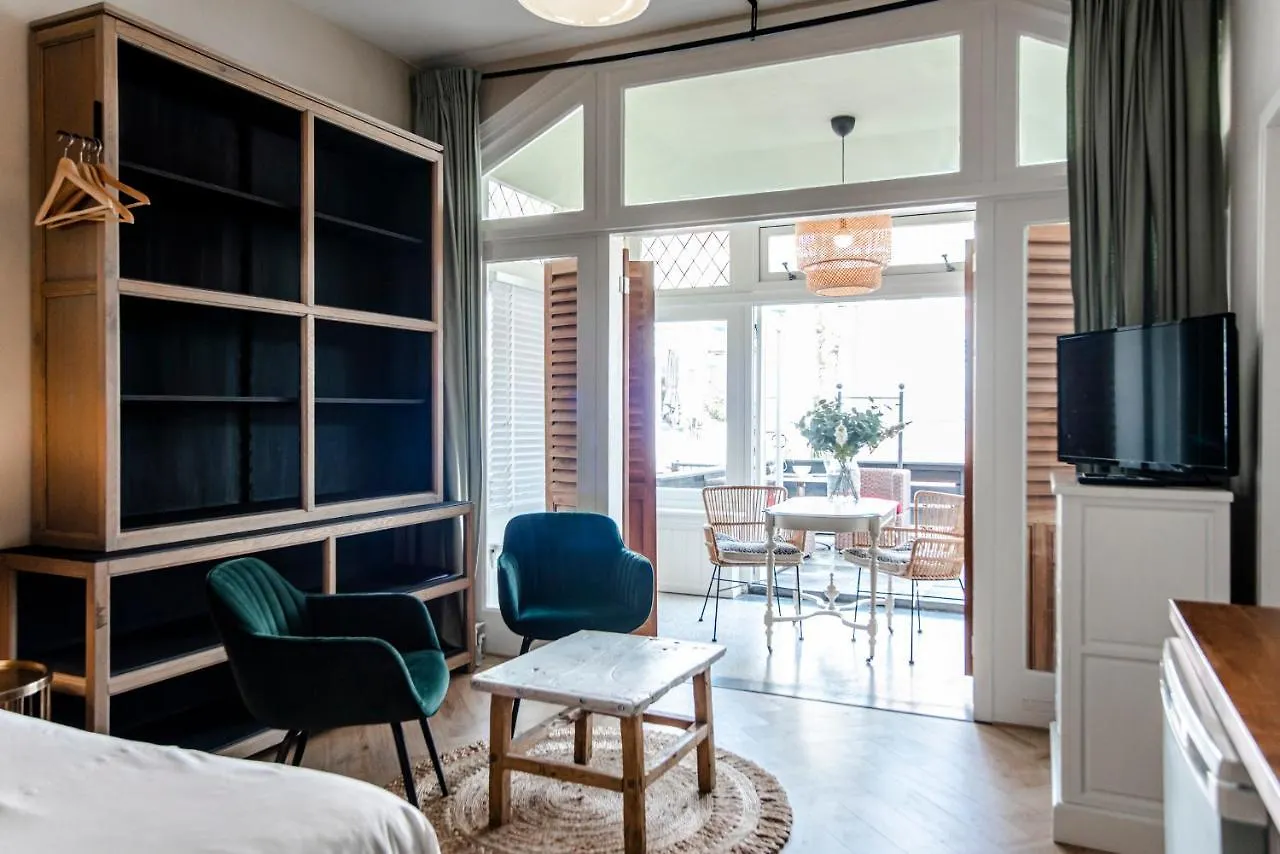 Studio Loren / Studio Fellini Zandvoort Nederländerna